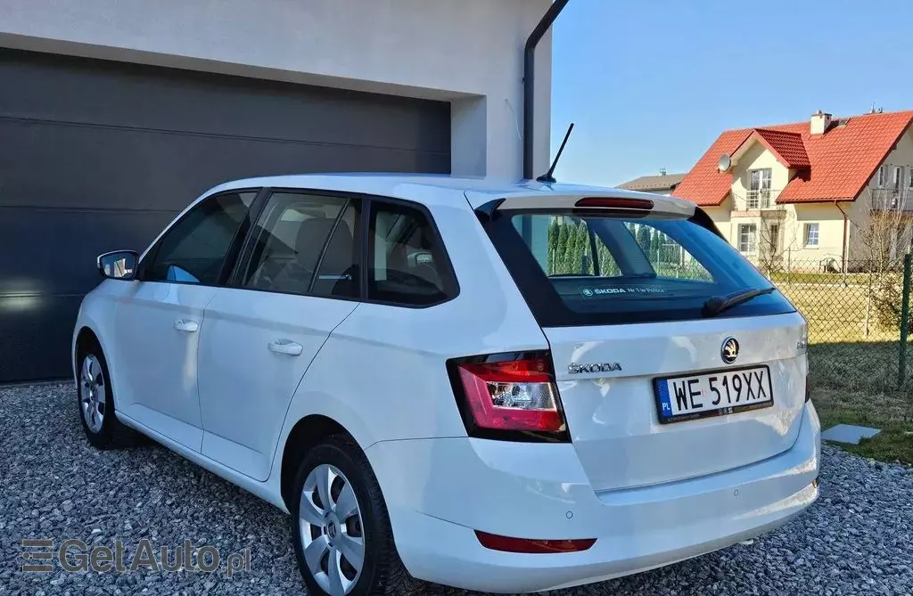 SKODA Fabia 