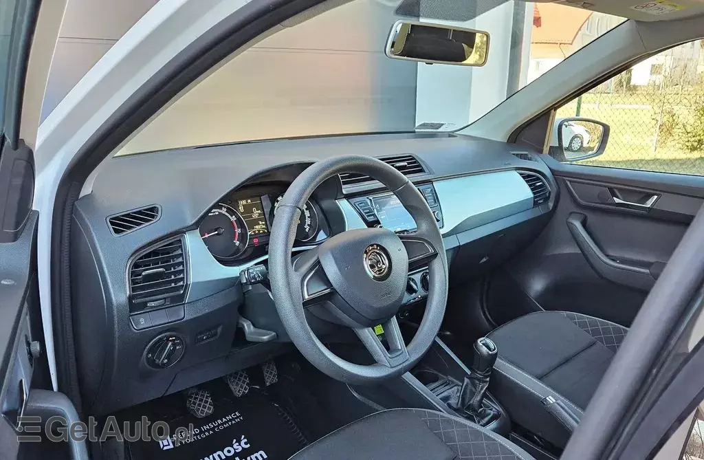 SKODA Fabia 