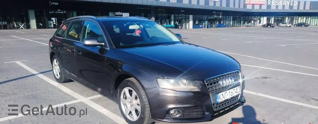 AUDI A4 