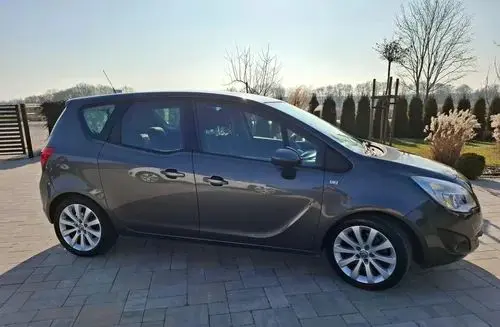 OPEL Meriva 