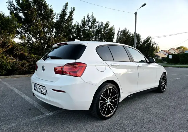 BMW Seria 1 116d Sport Line