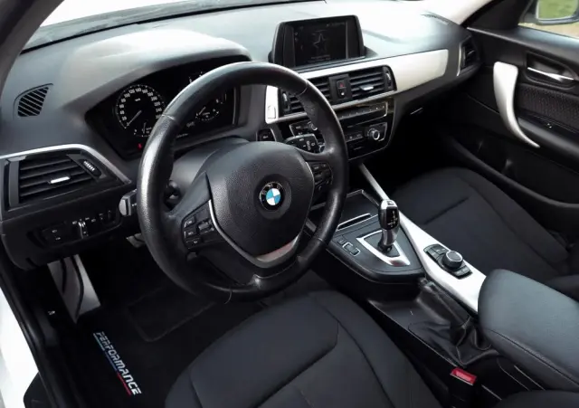 BMW Seria 1 116d Sport Line