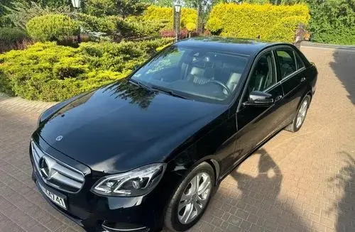 MERCEDES-BENZ Klasa E 