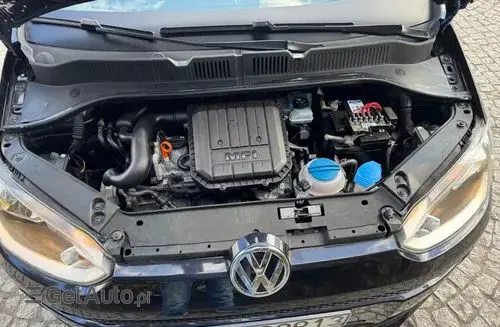 VOLKSWAGEN Up! 