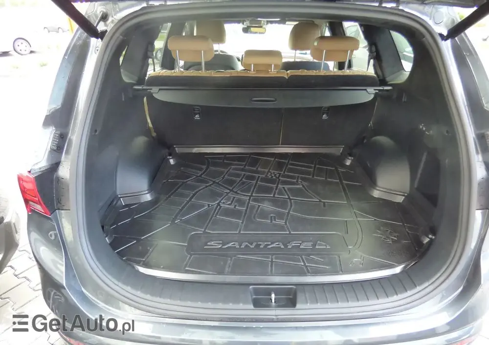 HYUNDAI Santa Fe 1.6 T-GDI PHEV Platinum 4WD