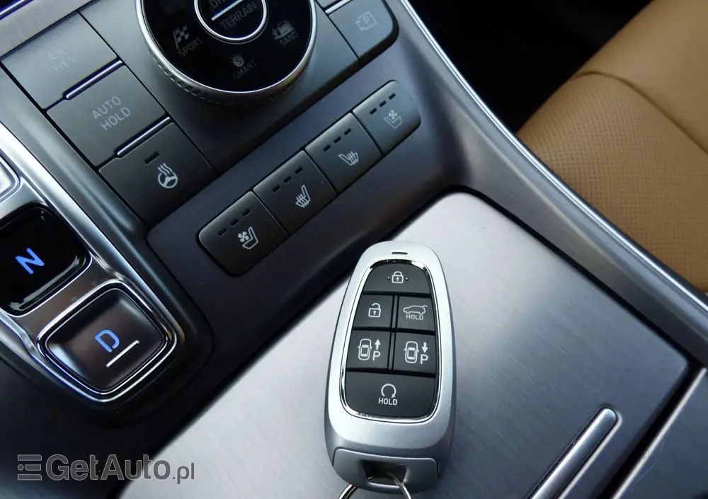 HYUNDAI Santa Fe 1.6 T-GDI PHEV Platinum 4WD