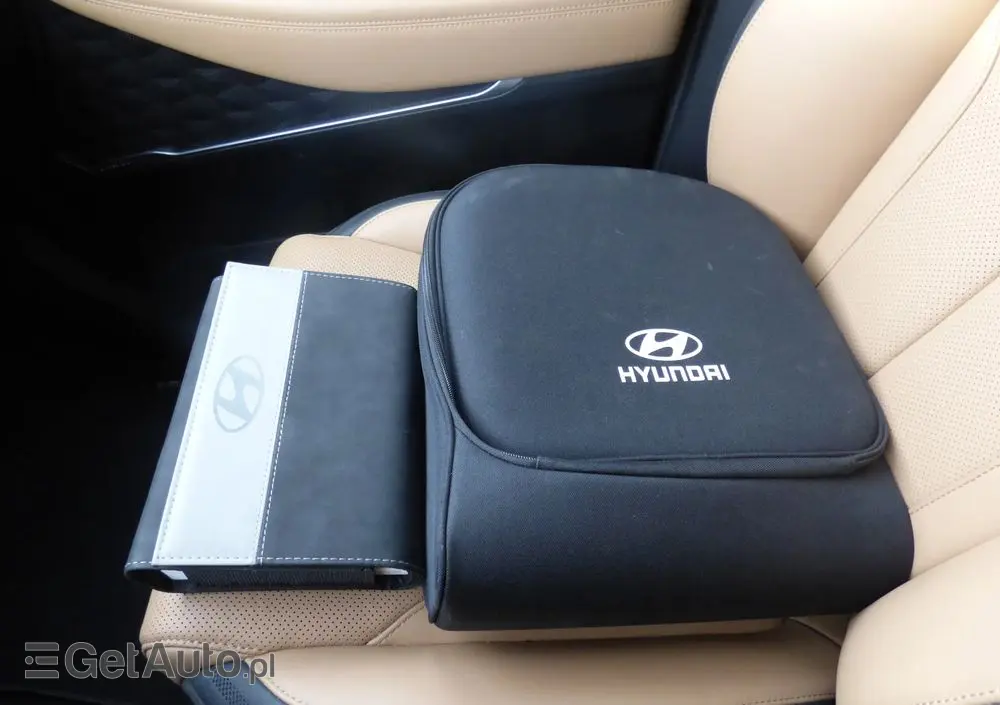 HYUNDAI Santa Fe 1.6 T-GDI PHEV Platinum 4WD