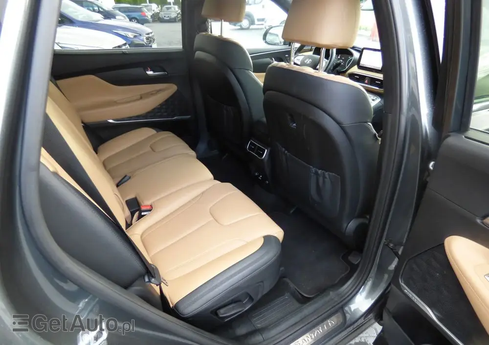 HYUNDAI Santa Fe 1.6 T-GDI PHEV Platinum 4WD