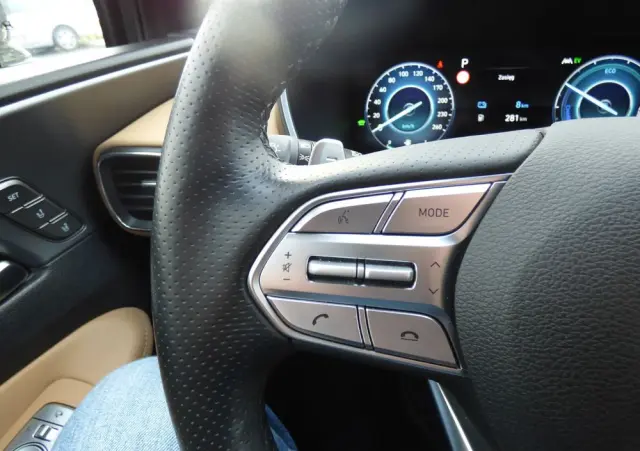 HYUNDAI Santa Fe 1.6 T-GDI PHEV Platinum 4WD