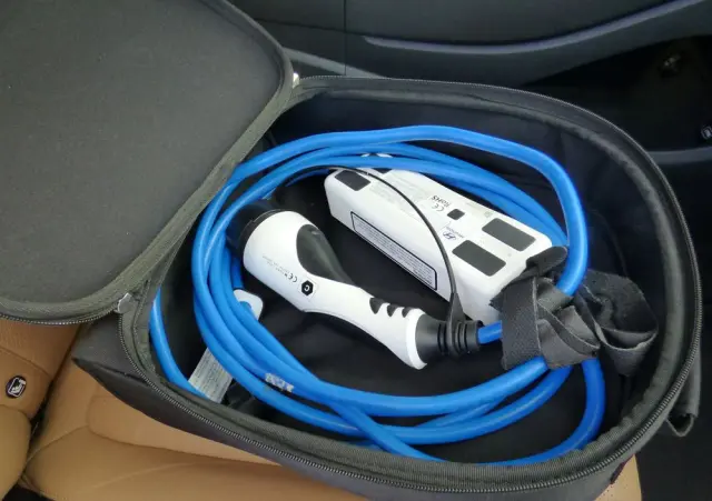 HYUNDAI Santa Fe 1.6 T-GDI PHEV Platinum 4WD