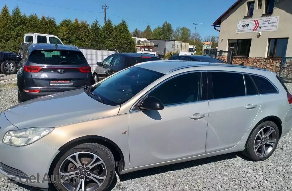 OPEL Insignia 