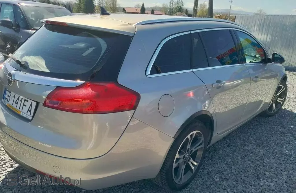 OPEL Insignia 