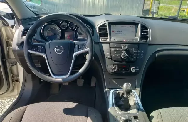OPEL Insignia 