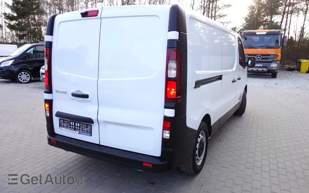 RENAULT Trafic Long Nowy Model  2.0 DCI 130 KM Klima Kamera 