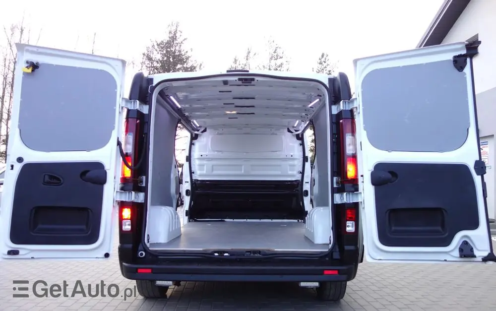 RENAULT Trafic Long Nowy Model  2.0 DCI 130 KM Klima Kamera 