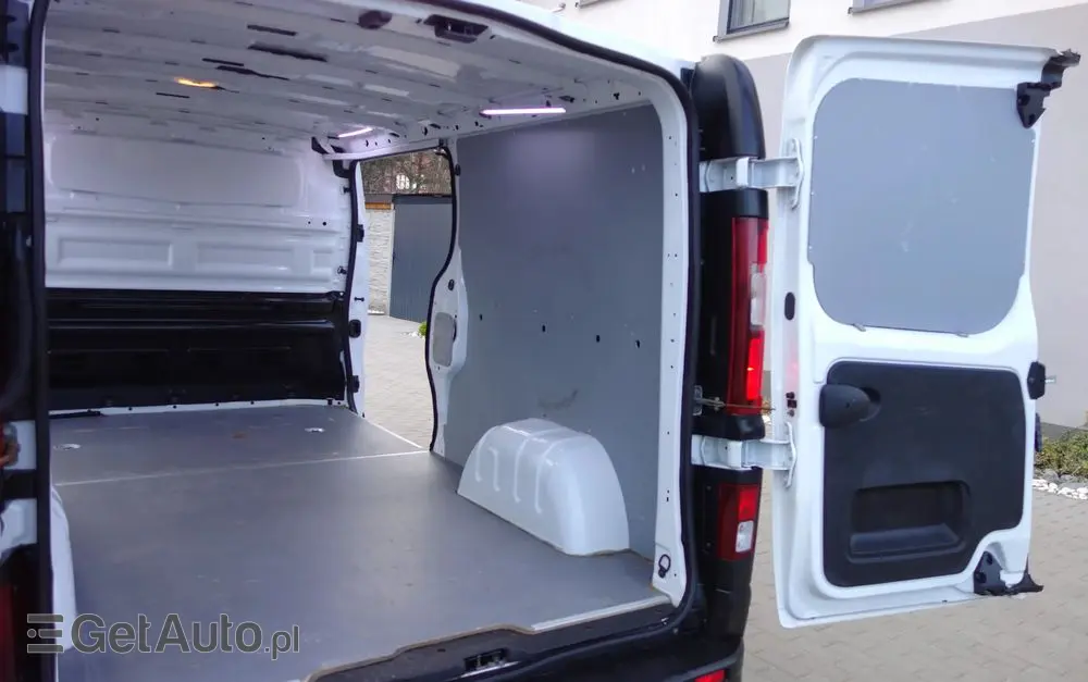 RENAULT Trafic Long Nowy Model  2.0 DCI 130 KM Klima Kamera 