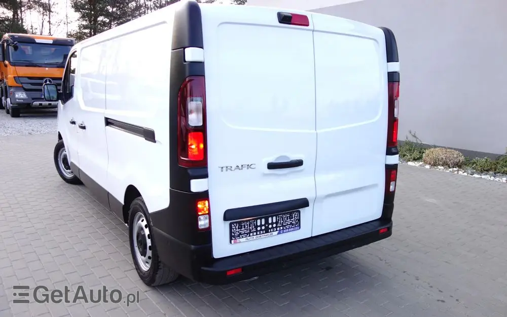 RENAULT Trafic Long Nowy Model  2.0 DCI 130 KM Klima Kamera 