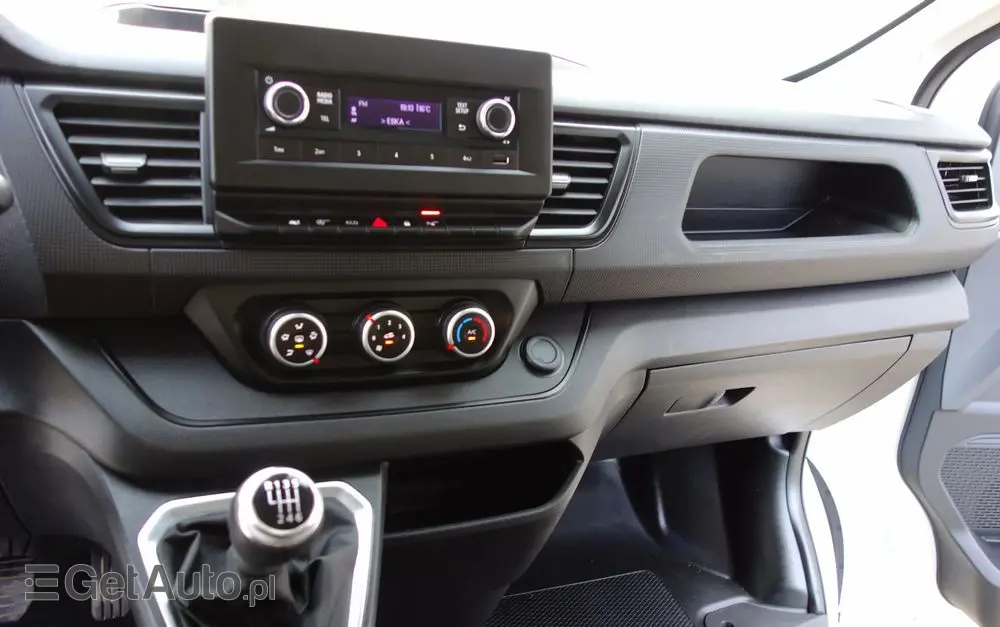 RENAULT Trafic Long Nowy Model  2.0 DCI 130 KM Klima Kamera 