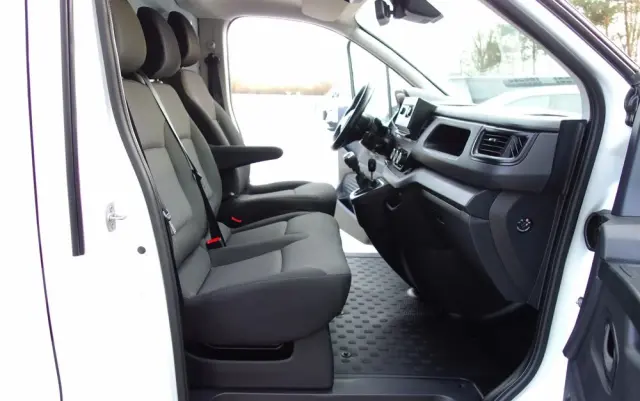 RENAULT Trafic Long Nowy Model  2.0 DCI 130 KM Klima Kamera 