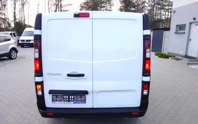 RENAULT Trafic Long Nowy Model  2.0 DCI 130 KM Klima Kamera 