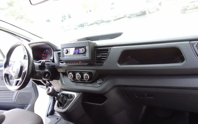 RENAULT Trafic Long Nowy Model  2.0 DCI 130 KM Klima Kamera 