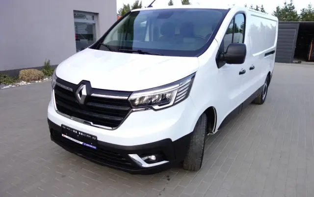RENAULT Trafic Long Nowy Model  2.0 DCI 130 KM Klima Kamera 