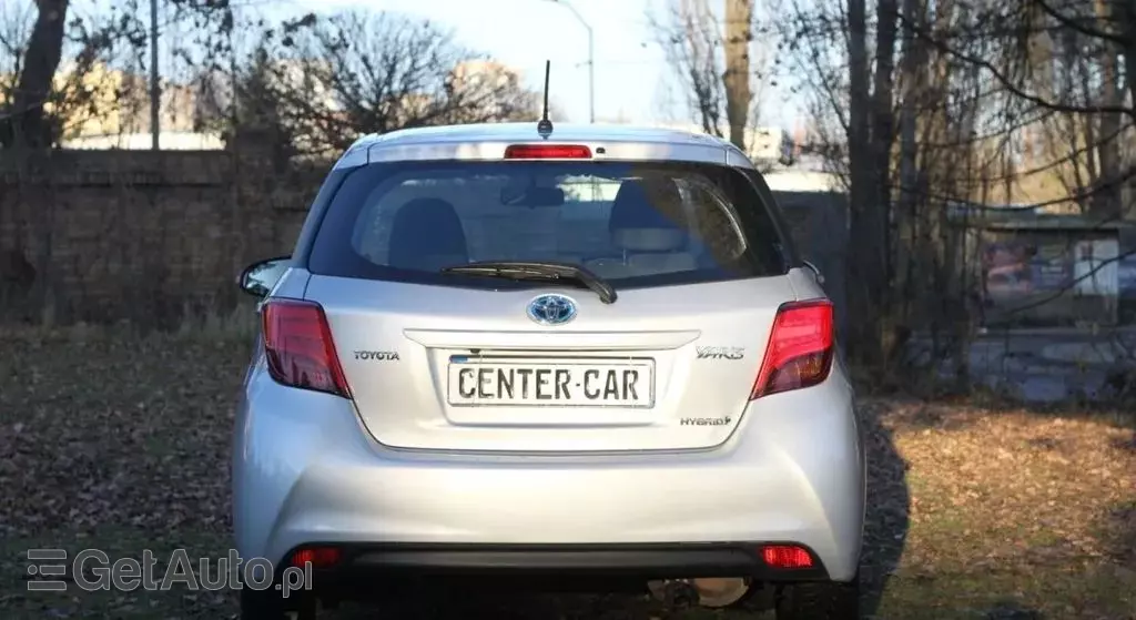 TOYOTA Yaris 