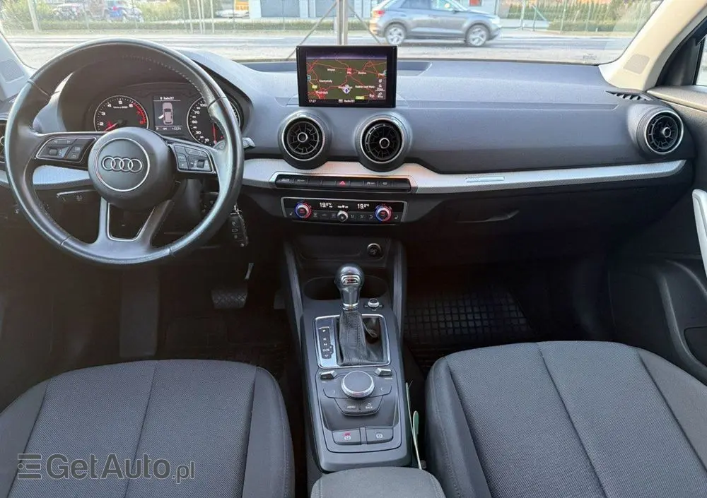 AUDI Q2 35 TFSI S tronic