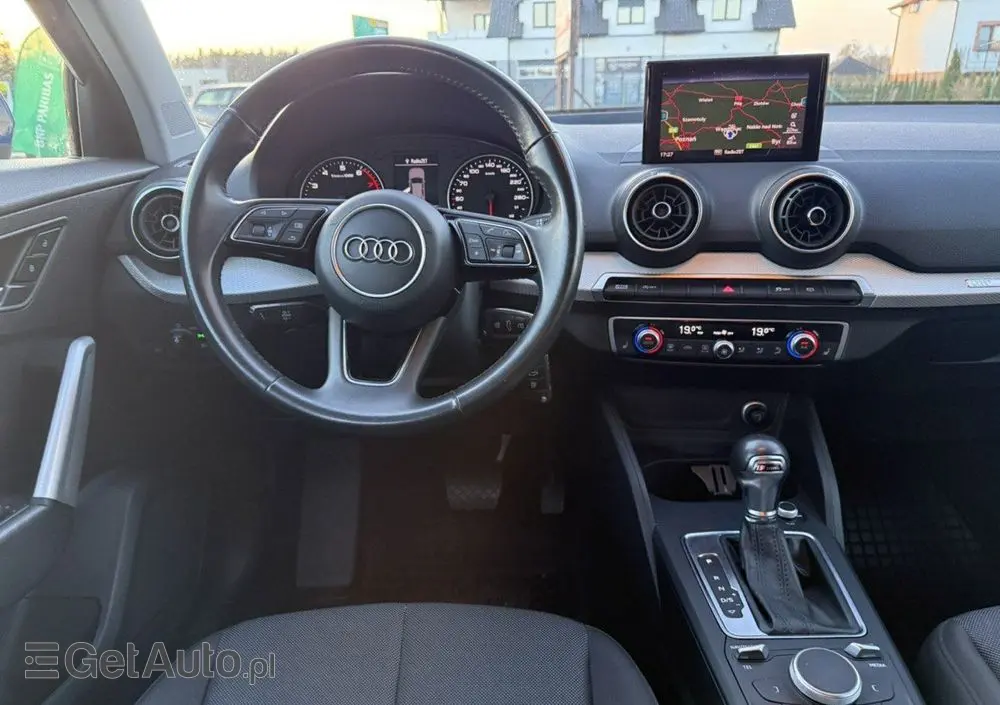 AUDI Q2 35 TFSI S tronic