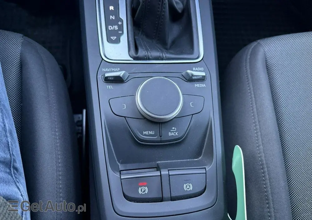 AUDI Q2 35 TFSI S tronic