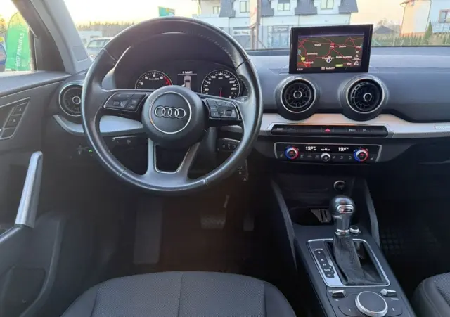 AUDI Q2 35 TFSI S tronic