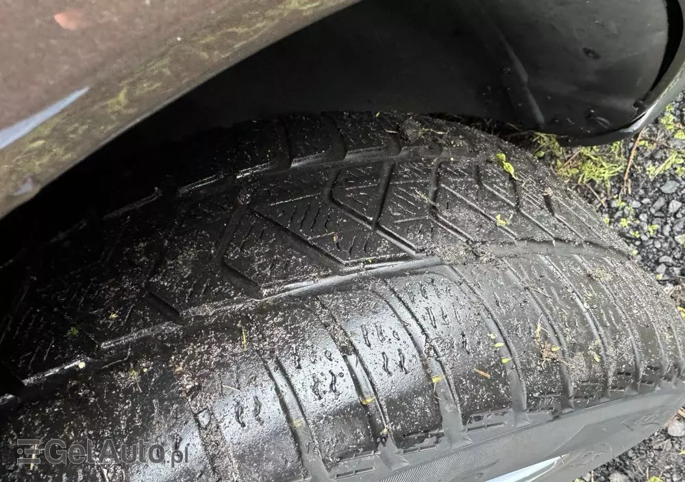 PEUGEOT 3008 2.0 HDi HYbrid4