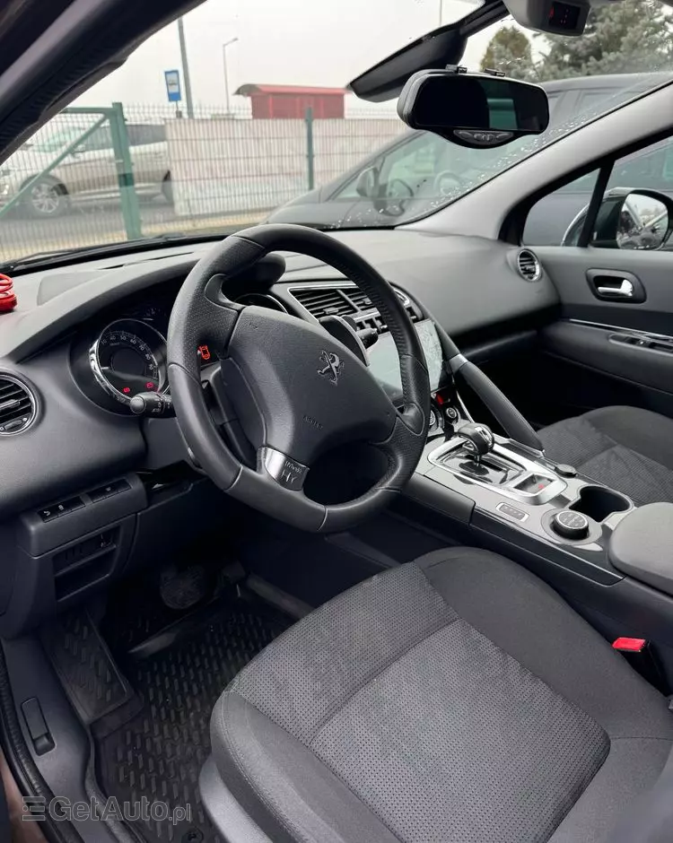 PEUGEOT 3008 2.0 HDi HYbrid4