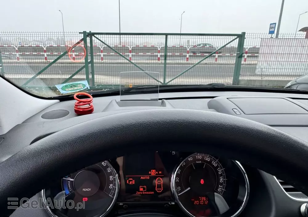 PEUGEOT 3008 2.0 HDi HYbrid4