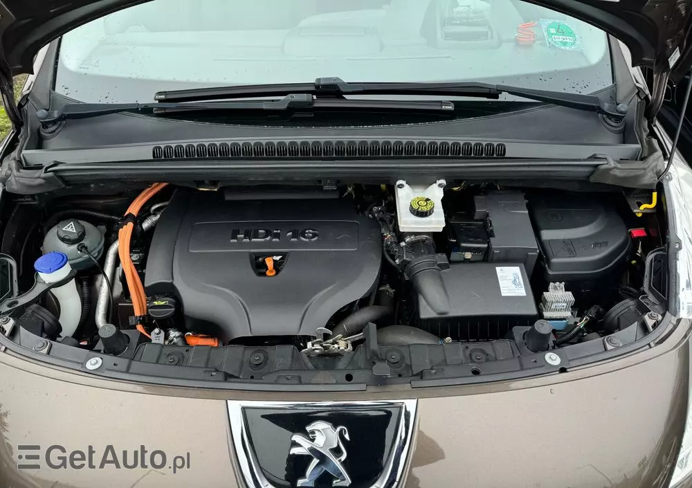 PEUGEOT 3008 2.0 HDi HYbrid4