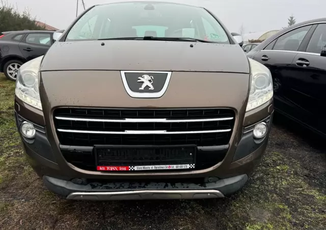 PEUGEOT 3008 2.0 HDi HYbrid4