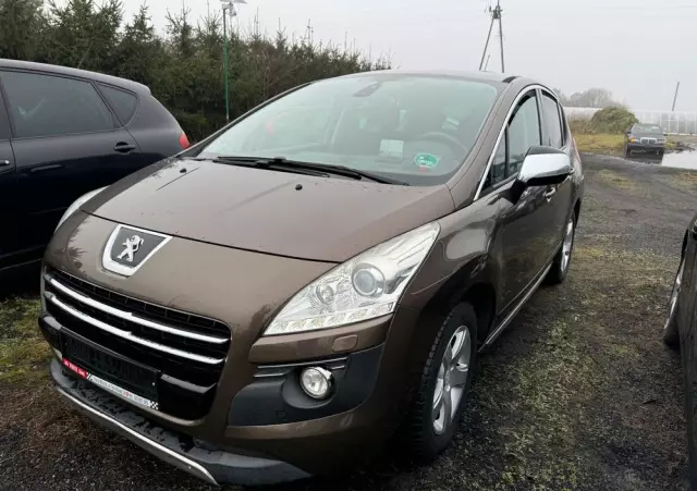 PEUGEOT 3008 2.0 HDi HYbrid4
