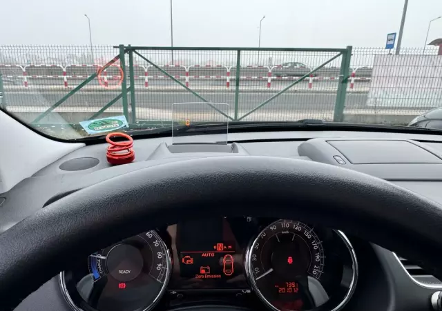 PEUGEOT 3008 2.0 HDi HYbrid4