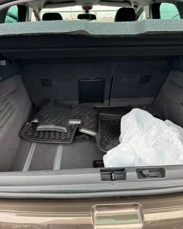 PEUGEOT 3008 2.0 HDi HYbrid4