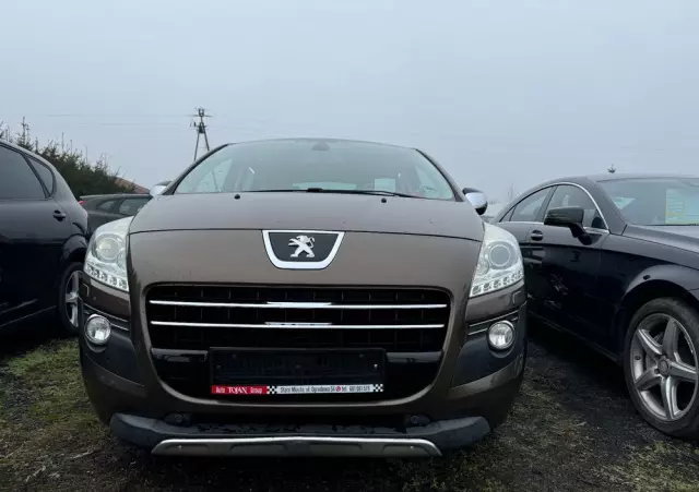 PEUGEOT 3008 2.0 HDi HYbrid4