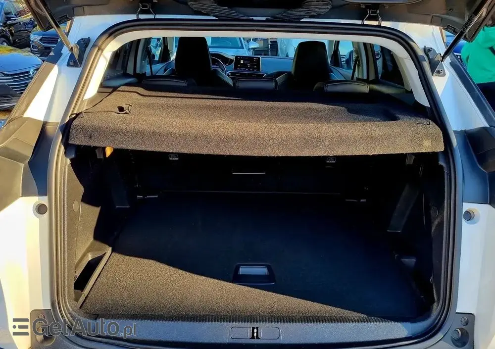 PEUGEOT 3008 1.5 BlueHDi Allure S&S