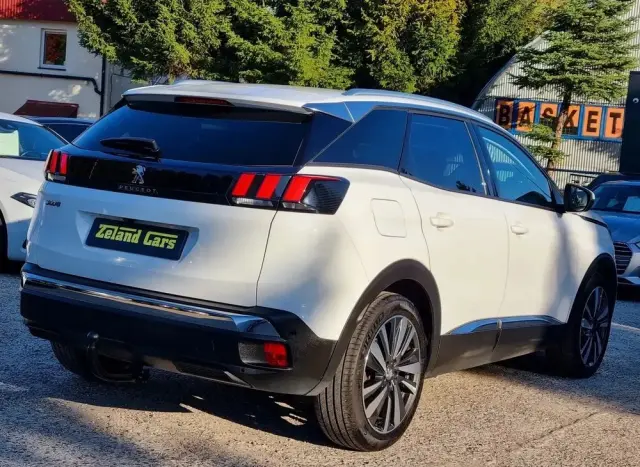 PEUGEOT 3008 1.5 BlueHDi Allure S&S