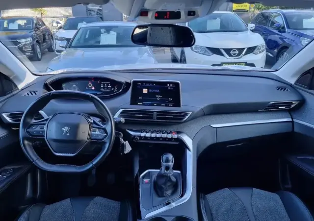 PEUGEOT 3008 1.5 BlueHDi Allure S&S