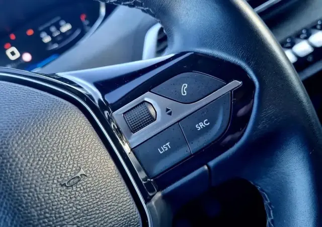 PEUGEOT 3008 1.5 BlueHDi Allure S&S