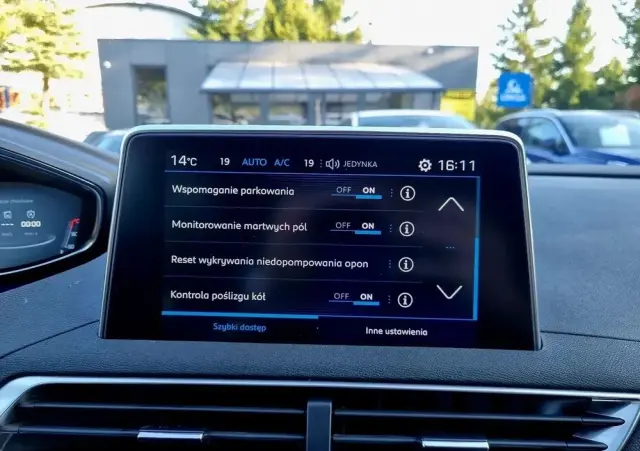 PEUGEOT 3008 1.5 BlueHDi Allure S&S