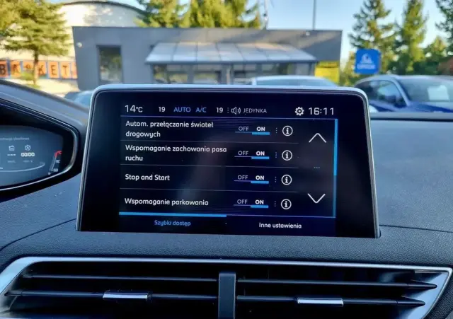 PEUGEOT 3008 1.5 BlueHDi Allure S&S