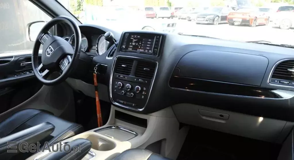 DODGE Grand Caravan 