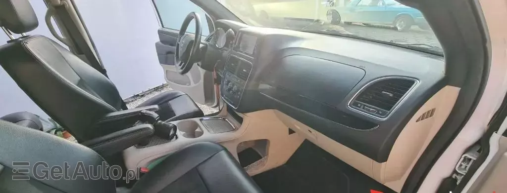 DODGE Grand Caravan 