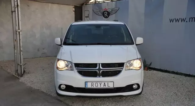 DODGE Grand Caravan 