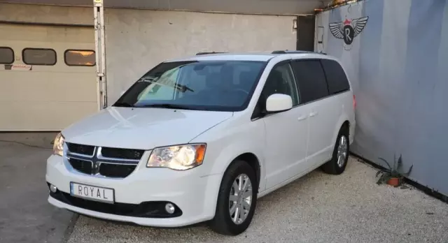 DODGE Grand Caravan 